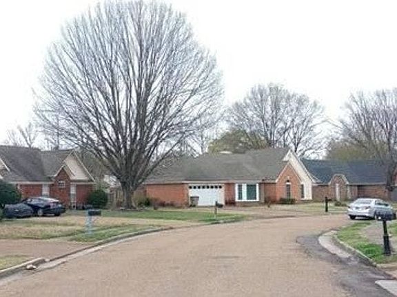 5th image of 4566 Bassett Hall Dr
