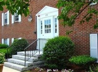 276 Albion St APT 12, Wakefield, MA 01880