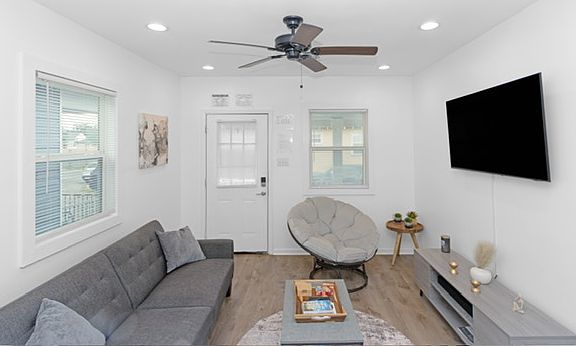 3rd image of 2577 N Tonti St #2579