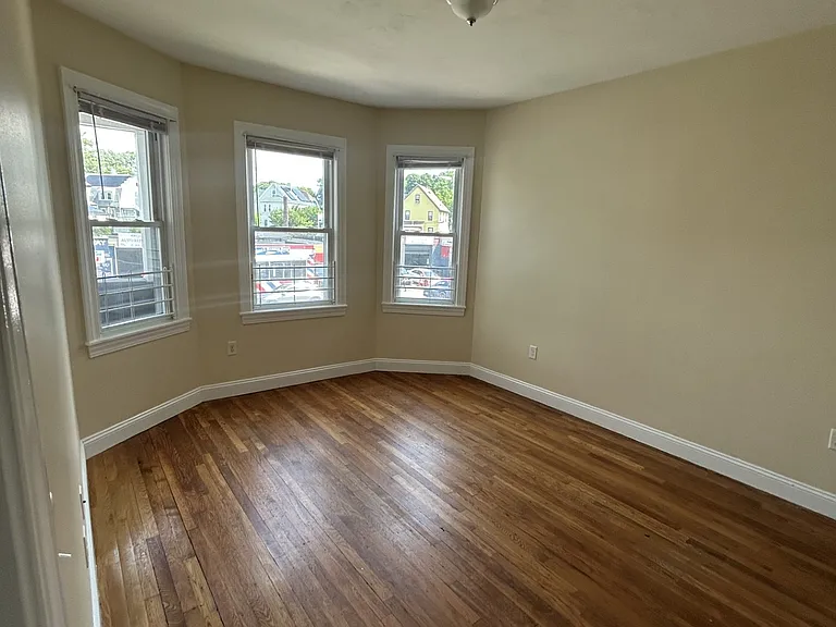 899 Morton St #2 — Photo 5