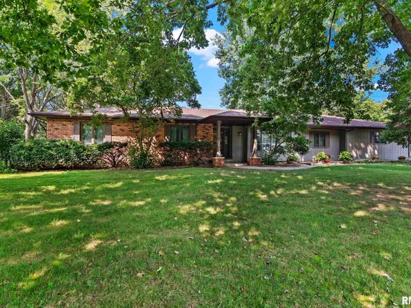 53 Frontier Lake Dr, Springfield, IL 62707