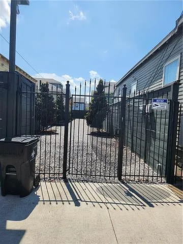 2127 Louisiana Ave — Photo 2