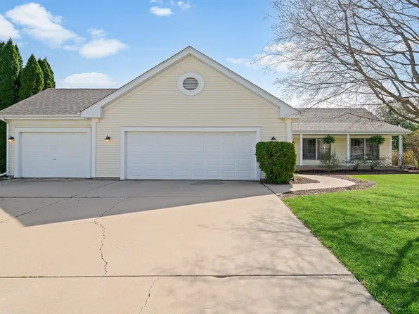 1157 Butler Rd, Rockford, IL 61108
