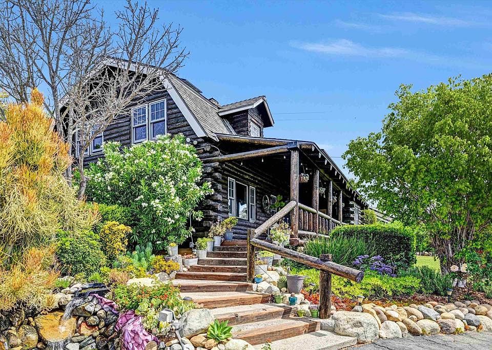 1st image of 3127 Alta Vista Dr