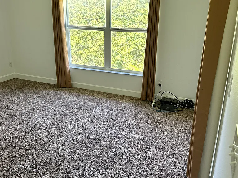 180 Portside Ave #201 — Photo 21