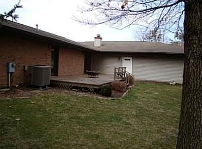 3rd image of 207 Pine Tree Dr