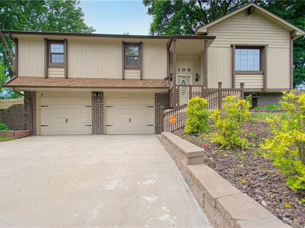 106 N Ethel Ln, Lansing, KS 66043