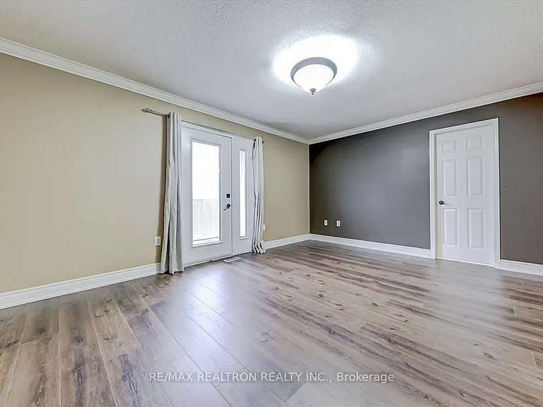 958 Townline Rd S — Photo 20