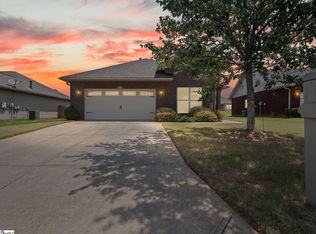 260 Stonecrest Dr, Roebuck, SC 29376