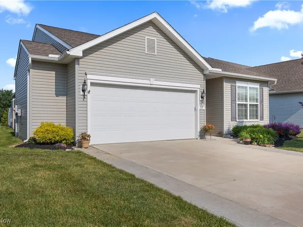 221 Kensington Way, Elyria, OH 44035