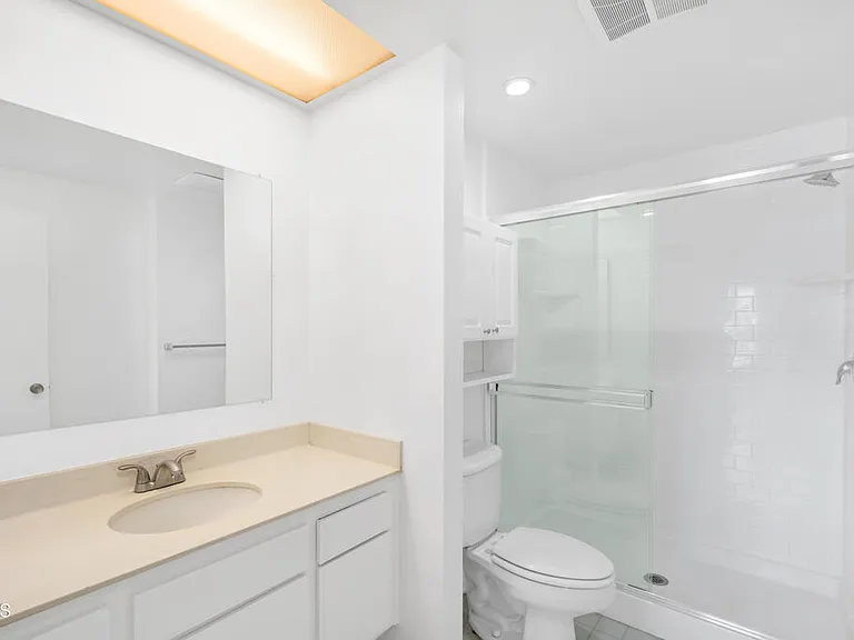 813 N Monterey St #3 — Photo 20