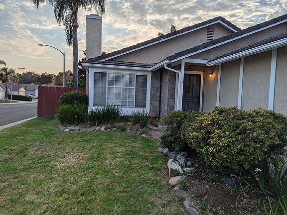 2nd image of 828 Viking Ln