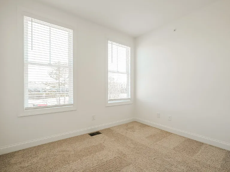 514 Alice Way #MARKET SQUARE AT SAW — Photo 35