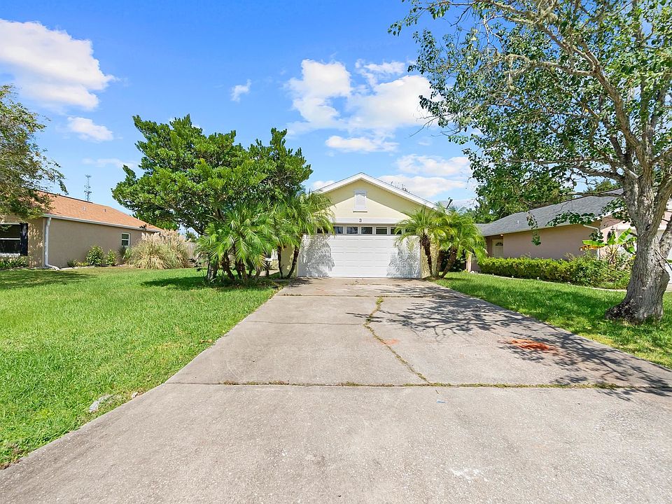 1st image of 3 Wood Acre Ln