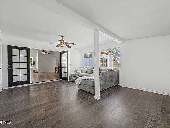 5th image of 2657 E ISABELLA Avenue