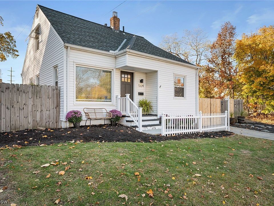 1st image of 1324 Lakeland Ave