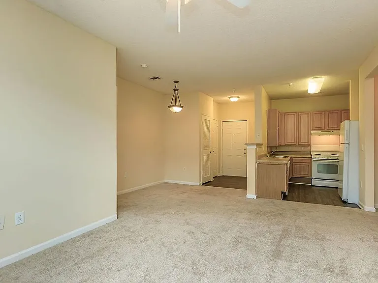 Heritage Station Apartments — Photo 4
