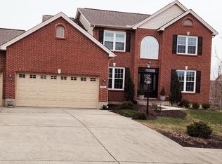 7892 Furrow Ct, West Chester, OH 45069