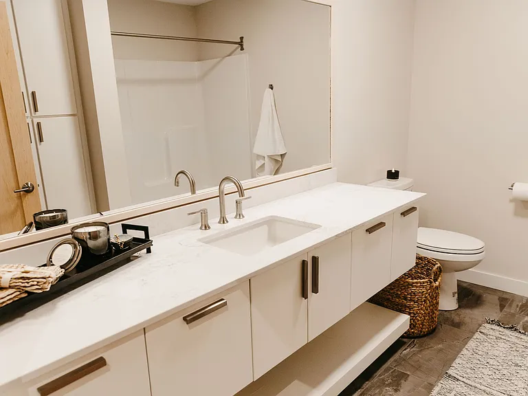 The Dakota Flats at Cherapa Place — Photo 14