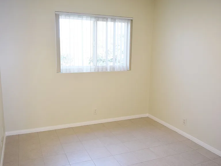 3686 Arizona St — Photo 11