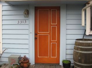 3313 SW 106th St, Seattle, WA 98146