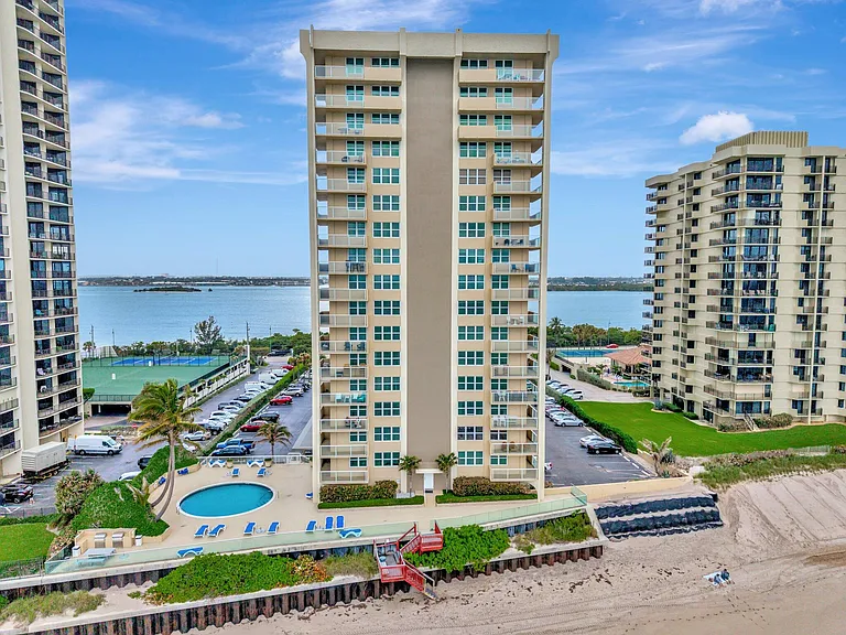 5440 N Ocean Dr #705 — Photo 3
