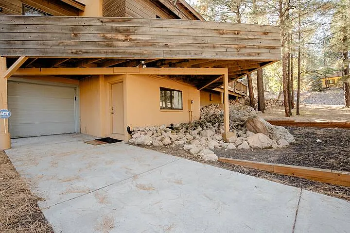 Basement Access Single car garage and entrance