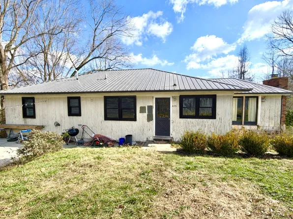 425 N Court St, Fayetteville, WV 25840