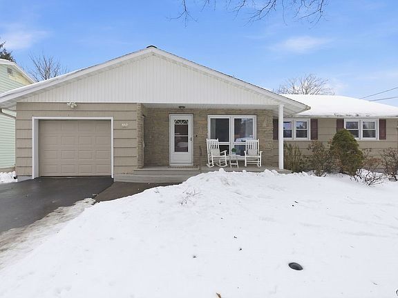 5th image of 206 Haywood Rd