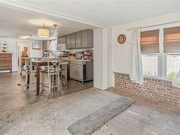5th image of 31 Union St