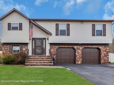 15 Hedgewood Road, Howell, NJ, 07731