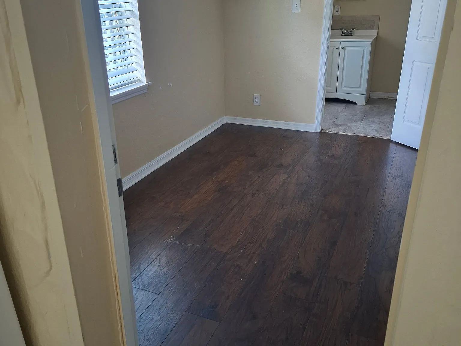 1 bed, 350 sqft, $1,400 — Photo 2