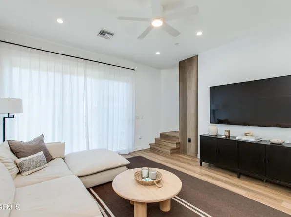 4220 N 32nd Street Unit 37, Phoenix, AZ 85018