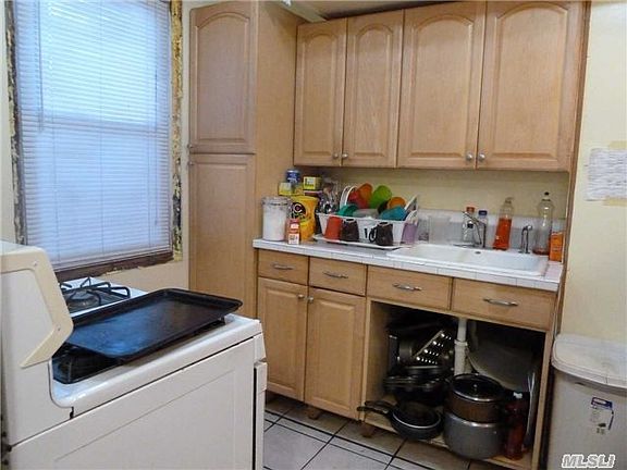 5th image of 11019 172nd St