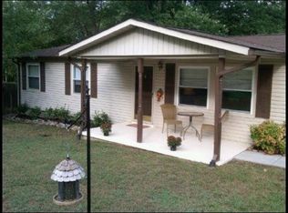 560 Mashburn Dr, Lenoir City, TN 37772