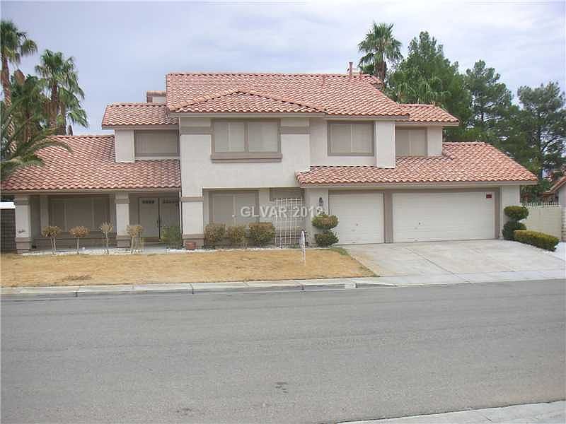 1st image of 928 Grey Hollow Ave