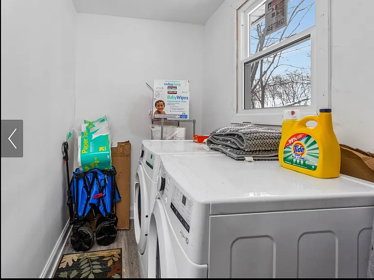 18 Grandview Ave #1 — Photo 14