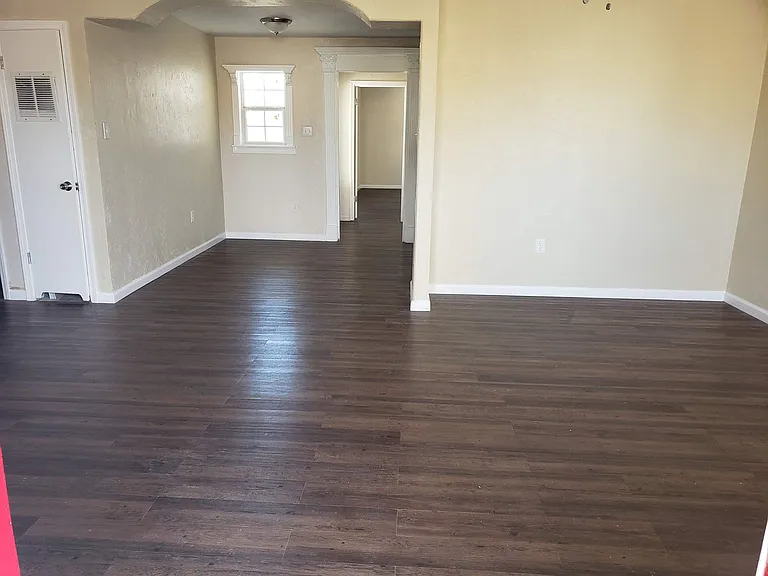2924 Beechwood St — Photo 2