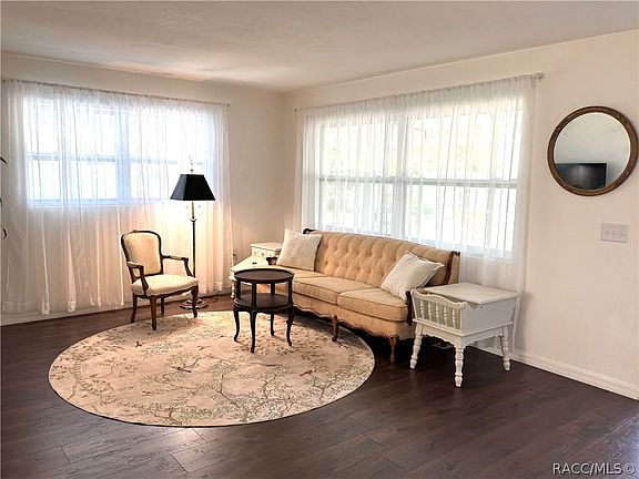 5th image of 7 N Adams St