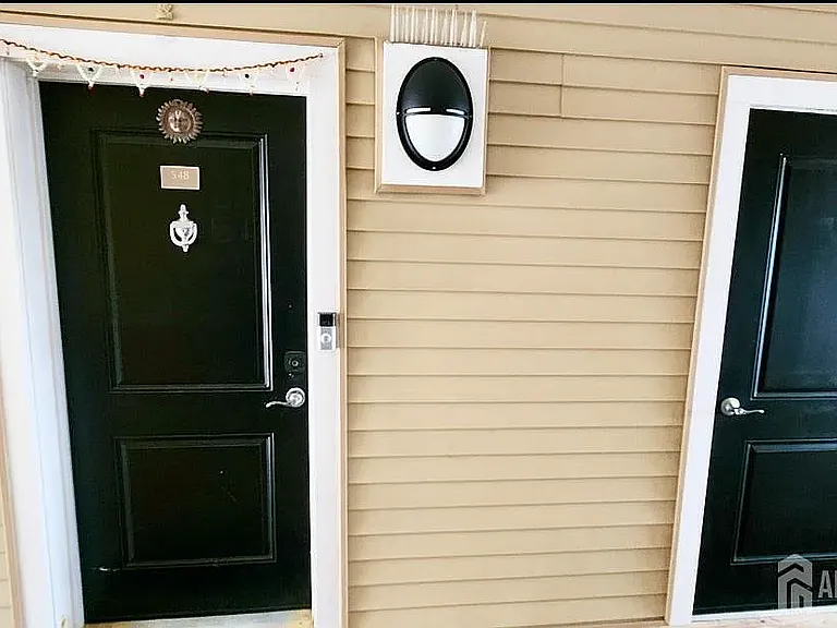 548 E Celebration Way — Photo 20