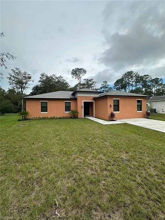 4 bed, 3.0 bath, 1958 sqft, $4,500 — Photo 1