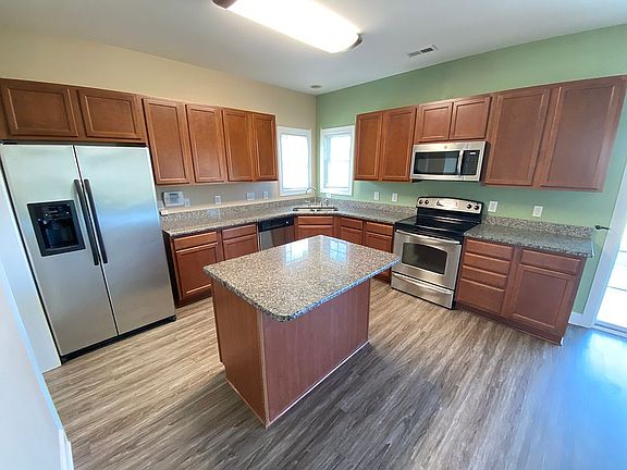 4th image of 503 Newhan Ct