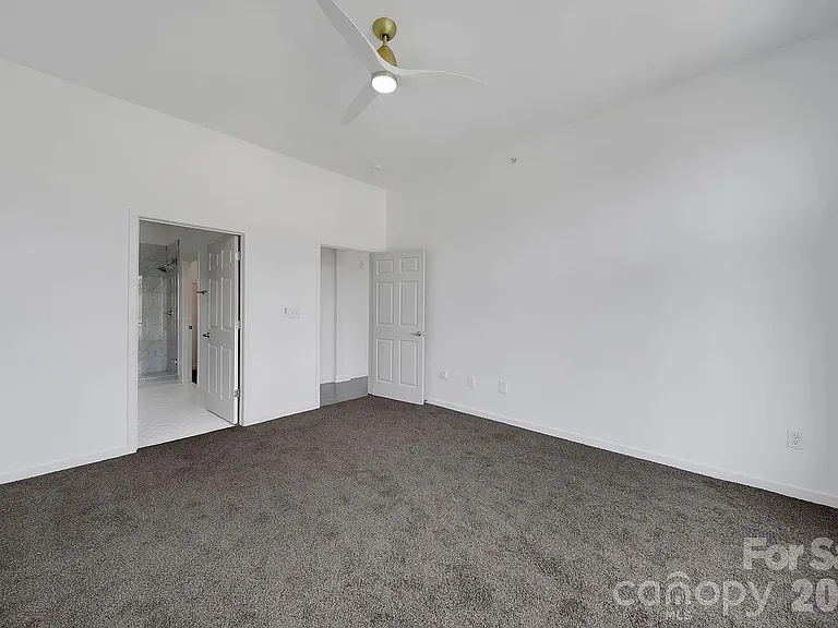 2125 Southend Dr #438 — Photo 10