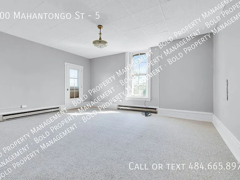 900 Mahantongo St #5 — Photo 11