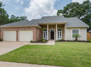 104 Hamlet Ln, Lafayette, LA 70508