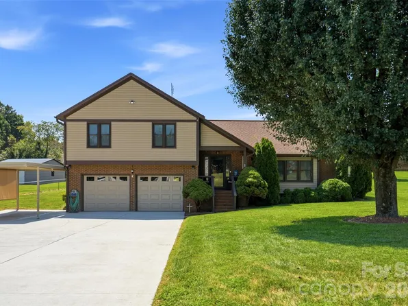 118 Sherwood Dr, Taylorsville, NC 28681