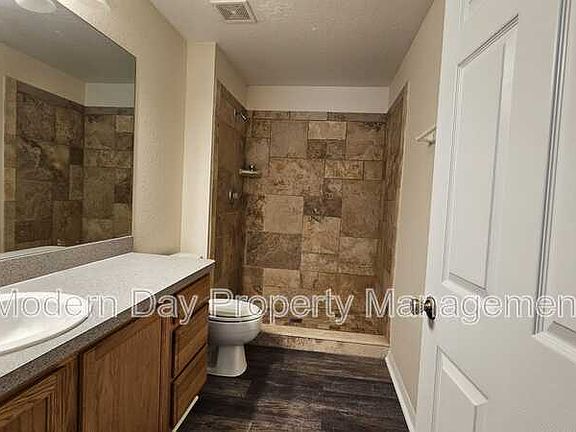 5th image of 6300 W Oak Park Blvd