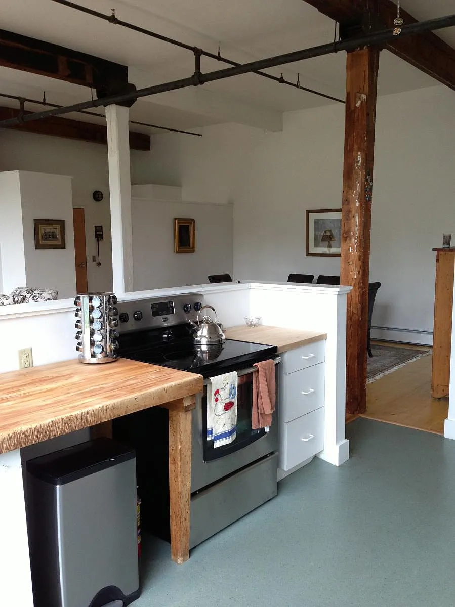 Loft Kitchen - 29 Sage St #2A
