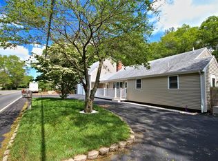 208 Carver Rd, Plymouth, MA 02360