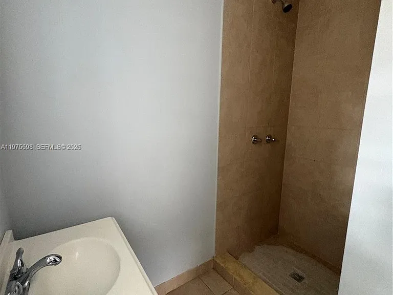 3600 SW 32nd Ave — Photo 8
